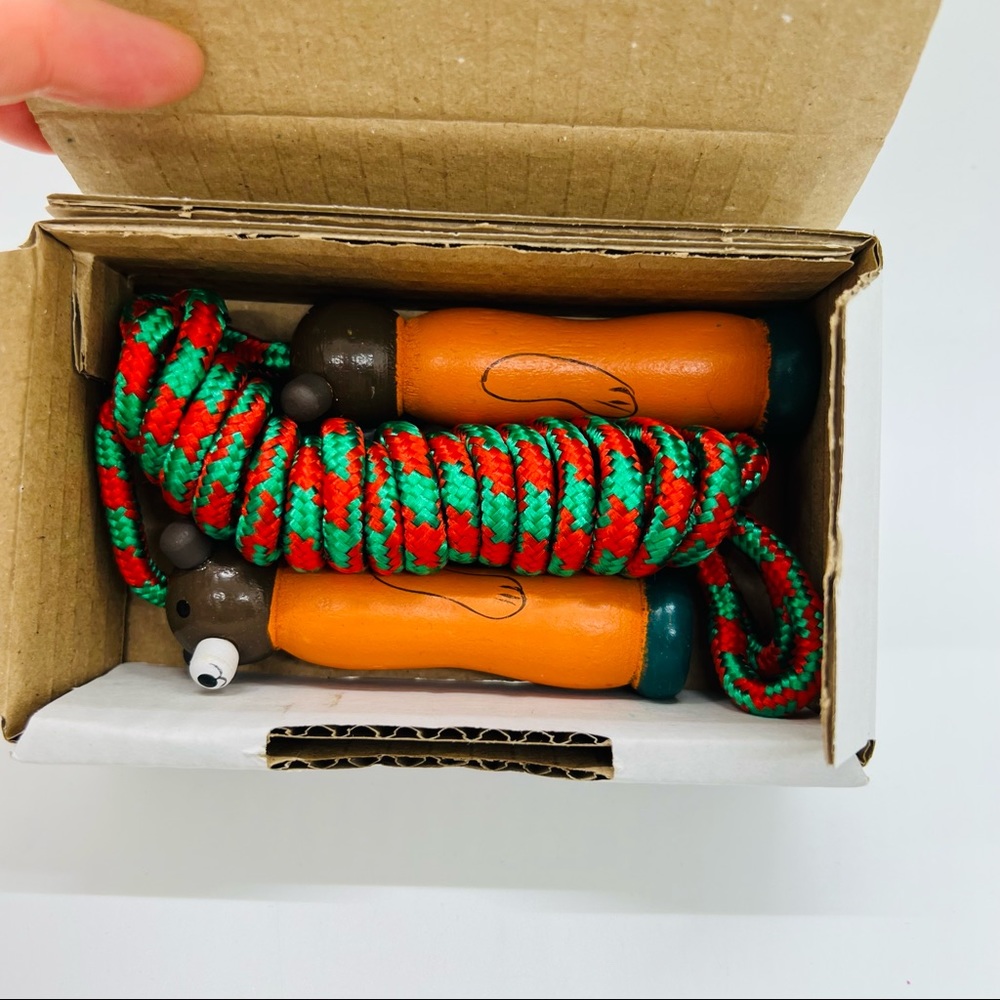 NWT Corde a Sauter Jump Rope Bear Handles. Red Green Rope.